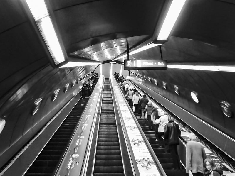 Découvrez le prix moyen d'un monte-escalier Stannah en 2026 : votre guide complet
