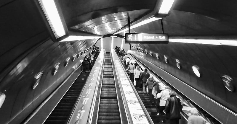 Escalier Stannah : prix selon les modèles et conseils pour bien choisir