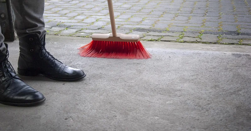 Comment entretenir un jonc de mer posé sur carrelage ?