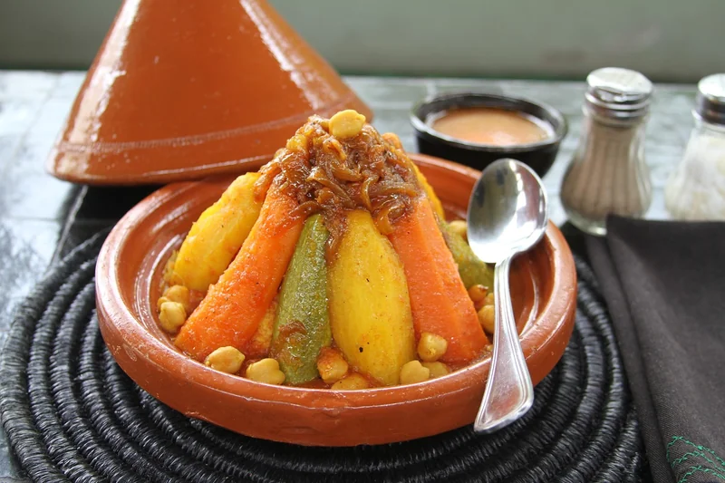 Le couscous : un plat berbère devenu universel
